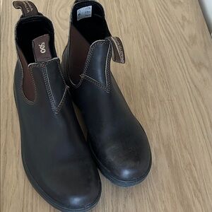 Blundstone Unisex Classic  Brown Chelsea Boots BL500 men size 8 women size 10